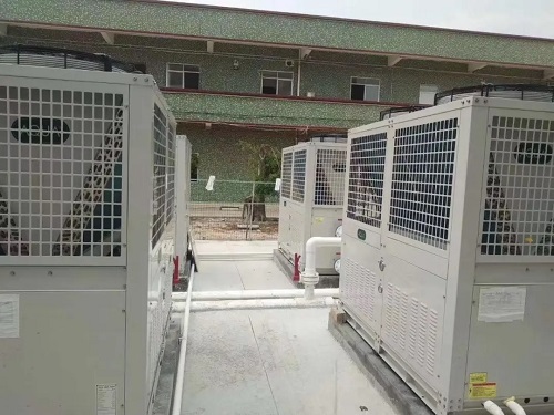 黃岡實(shí)驗(yàn)學(xué)校采用愛克熱泵