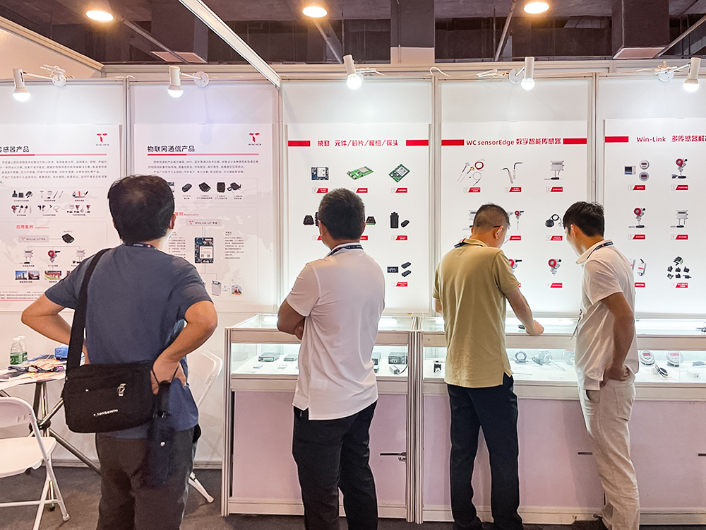 觀眾蒞臨威勤展位